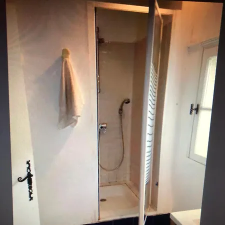 Petite Maison De Charme Avec Piscine Et Pins Centenaires فيلة