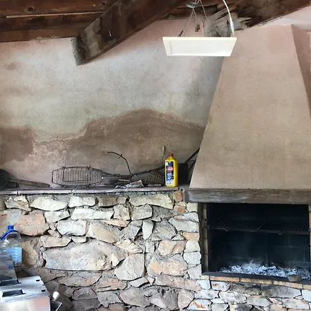 Petite Maison De Charme Avec Piscine Et Pins Centenaires Villa Nimes