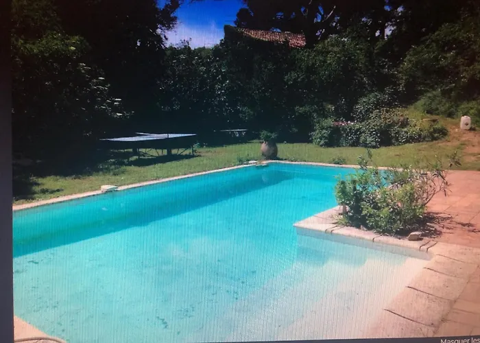 Petite Maison De Charme Avec Piscine Et Pins Centenaires * Νιμ